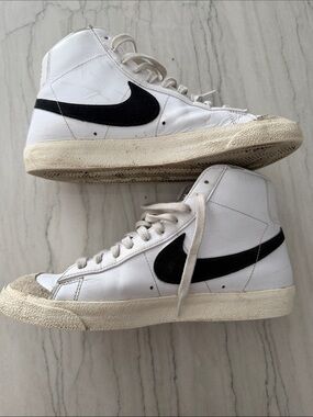 Nike - Men’s White, Black & Cream High-Top Sneakers size 10 men